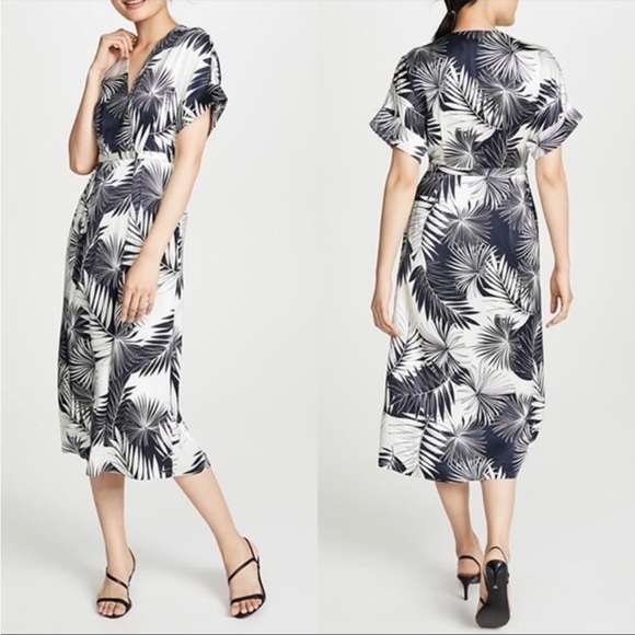 Equipment Tavine Silk Wrap Midi Dress in Navy Palm Size 6 - Picture 1 of 10